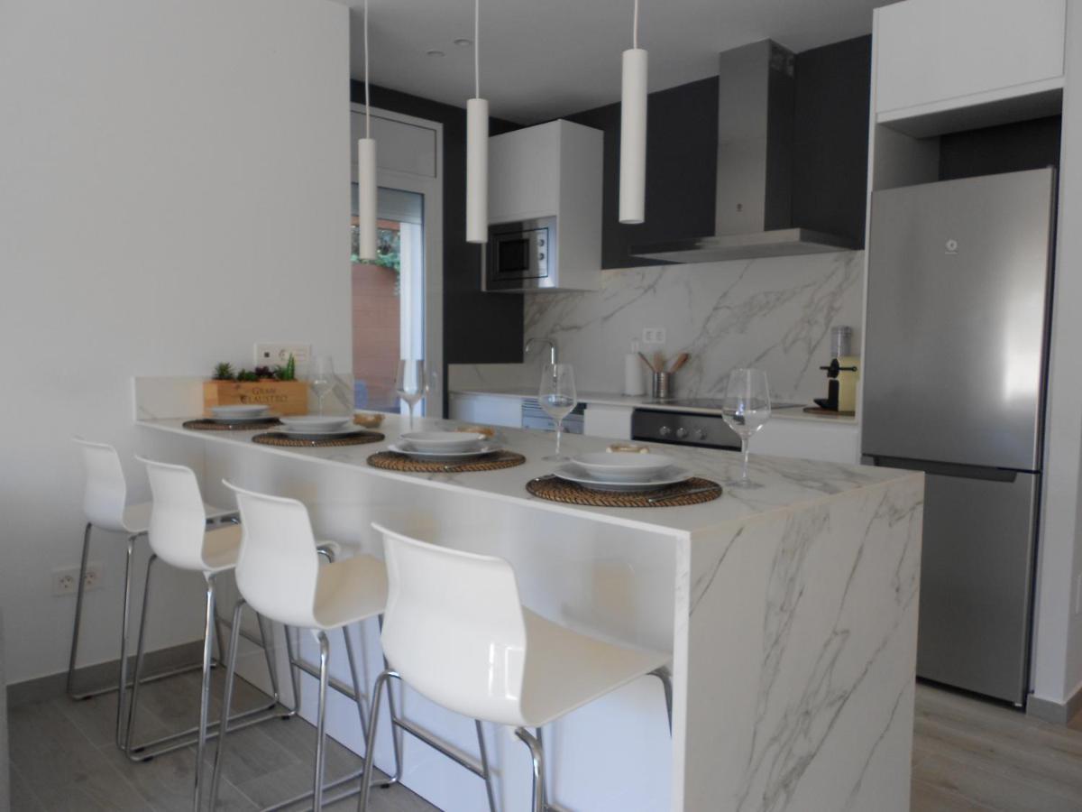 Luxury Apartment Кембрилс Екстериор снимка