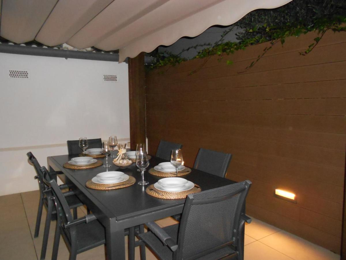 Luxury Apartment Кембрилс Екстериор снимка
